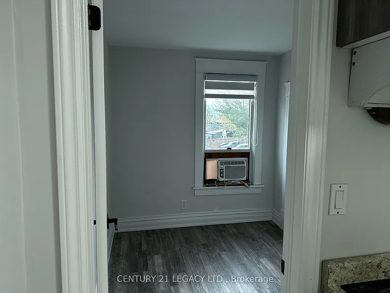 6251 Ker St E — Photo 13