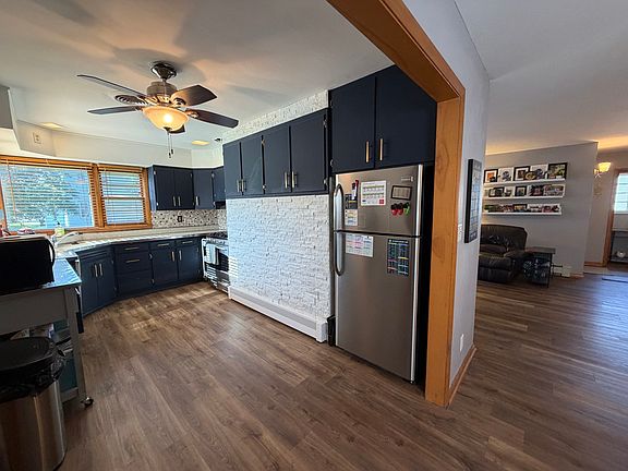 4th image of 202 S William St