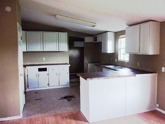 5th image of 135 Snowbird Ln
