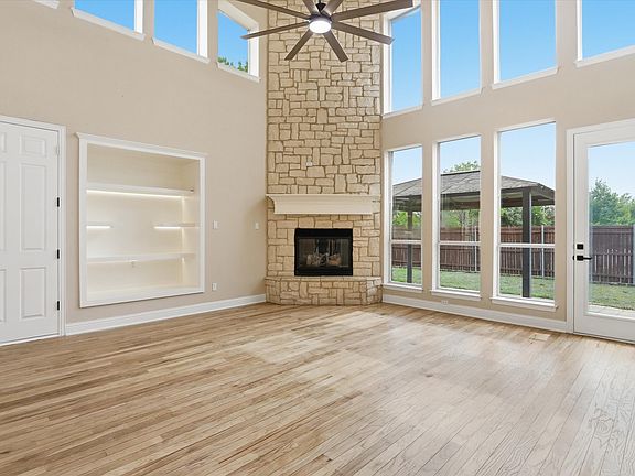 5th image of 6001 Madeline Ln
