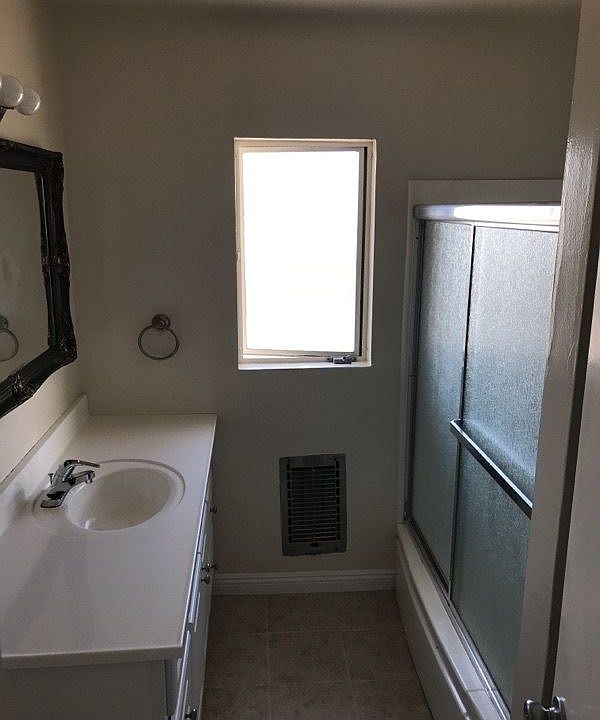1st image of 11617 Gorham Ave APT 34