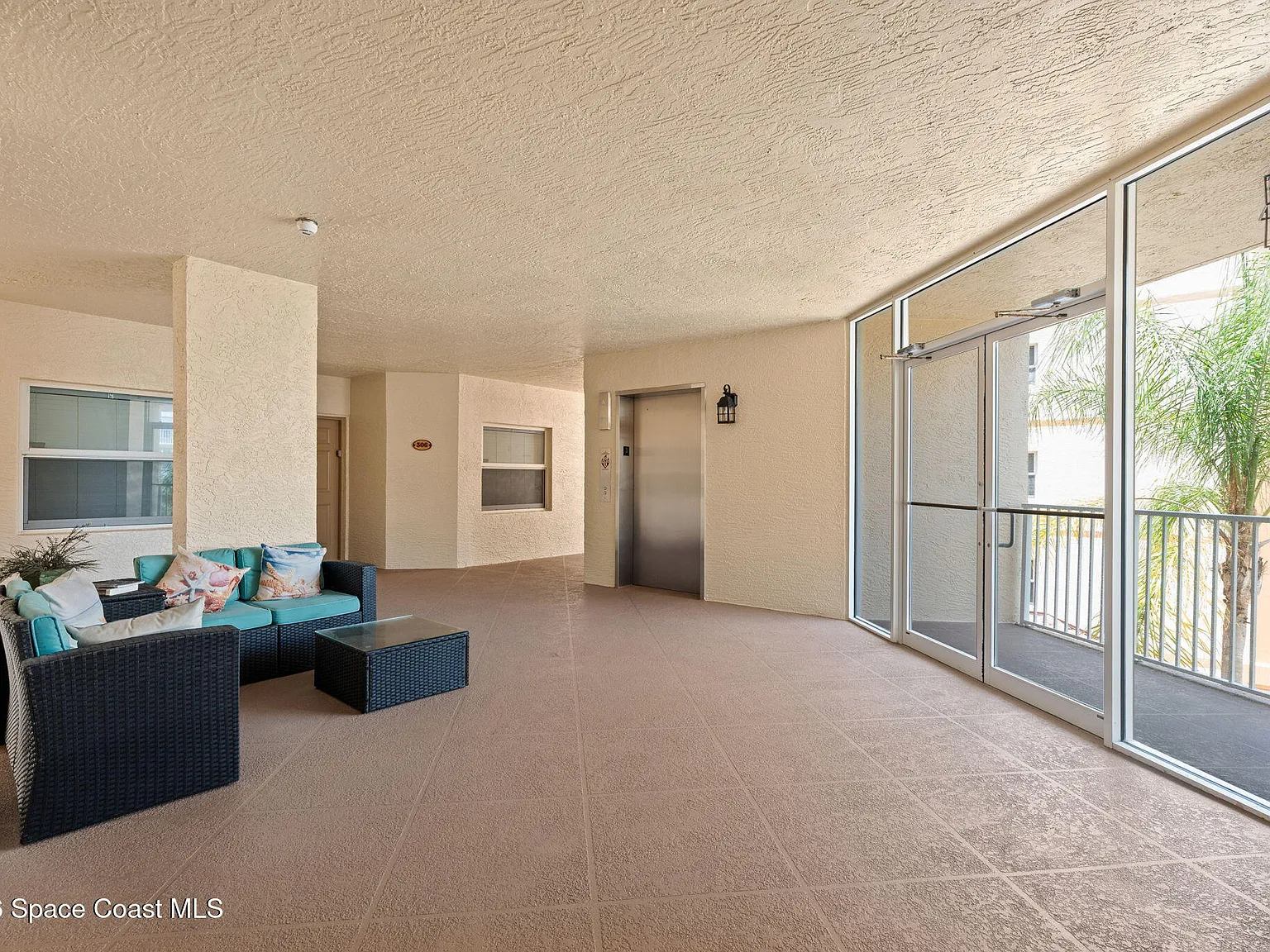 3 bed, 2.0 bath, 1686 sqft, $3,100 — Photo 4