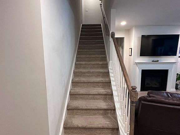 4th image of 784 Amarra Dr #1