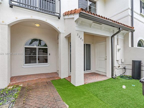 5th image of 3540 NW 30th Pl
