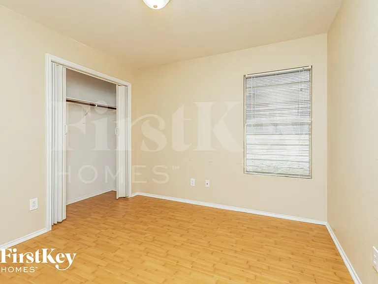 2015 Angel Way — Photo 12