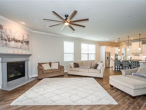 2nd image of 3120 Bella Lago Dr