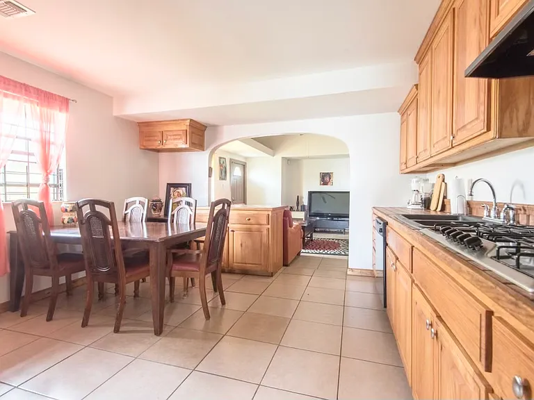 4329 Pauger St — Photo 9