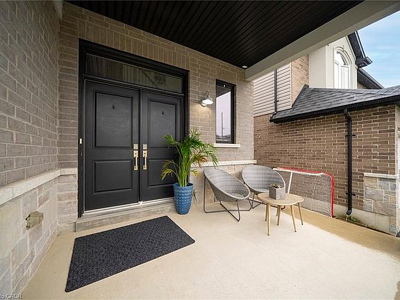 2nd image of 73 Eleanor Ave