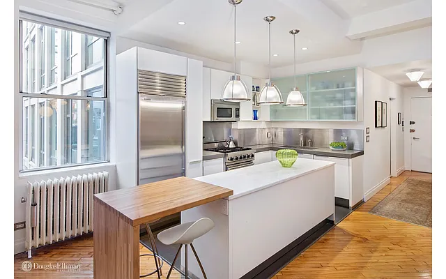 Sold by Douglas Elliman | media 14