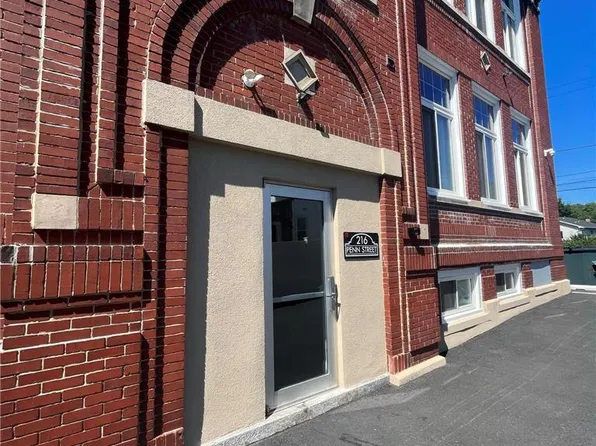 216 Penn St #6, Bath, PA 18014