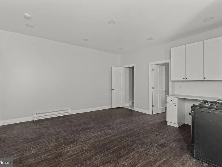 5237 Chester Ave #2 — Photo 17