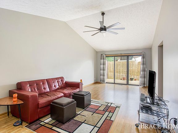 5th image of 2203 Radcliff Cir SE