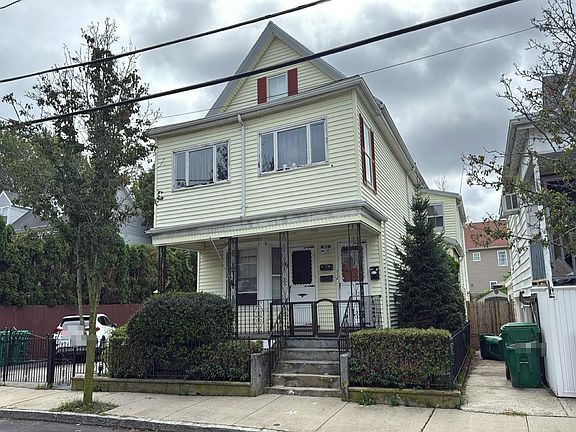 2nd image of 81-83 Myrtle St
