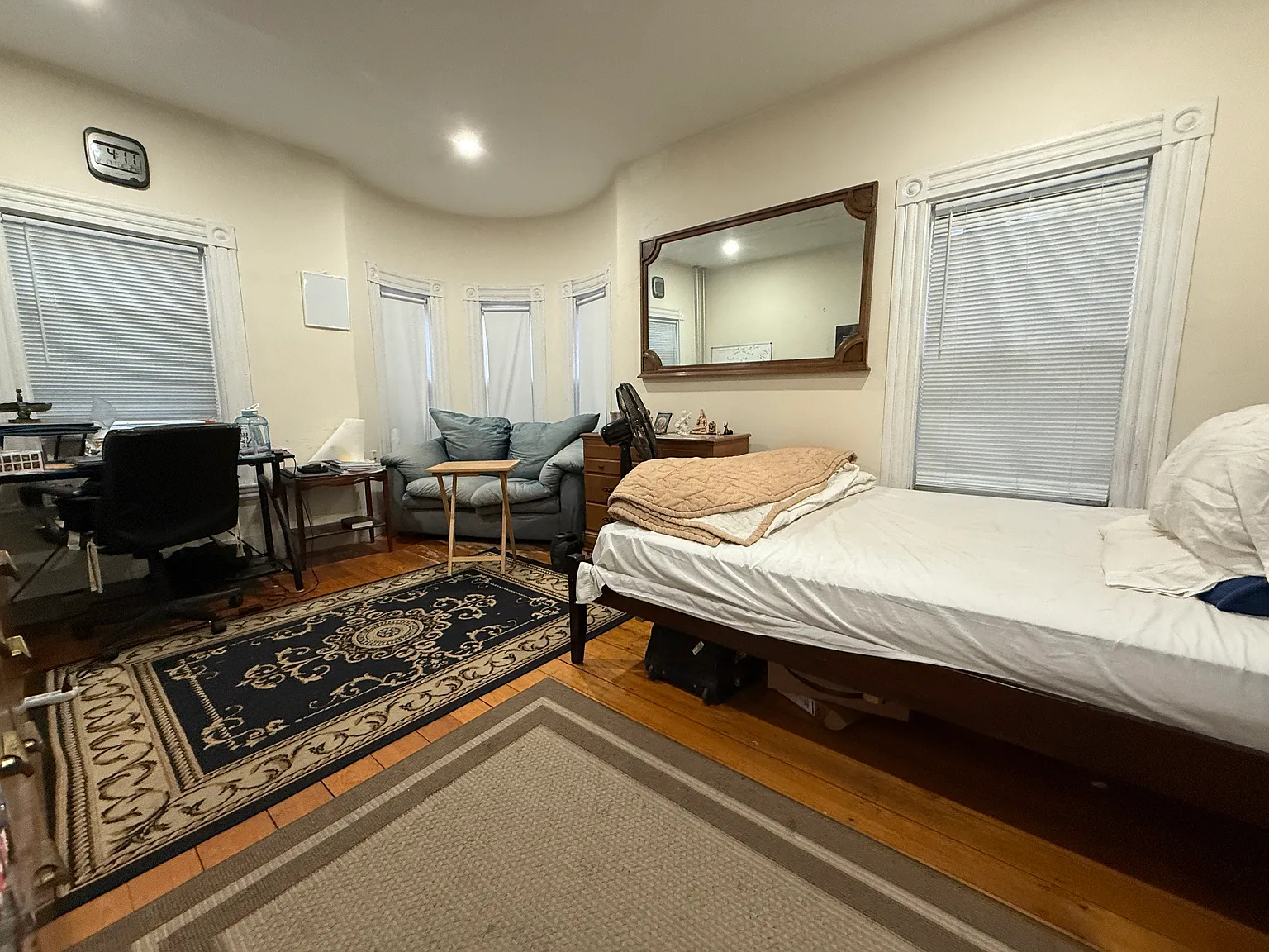 56 Grampian Way — Photo 3