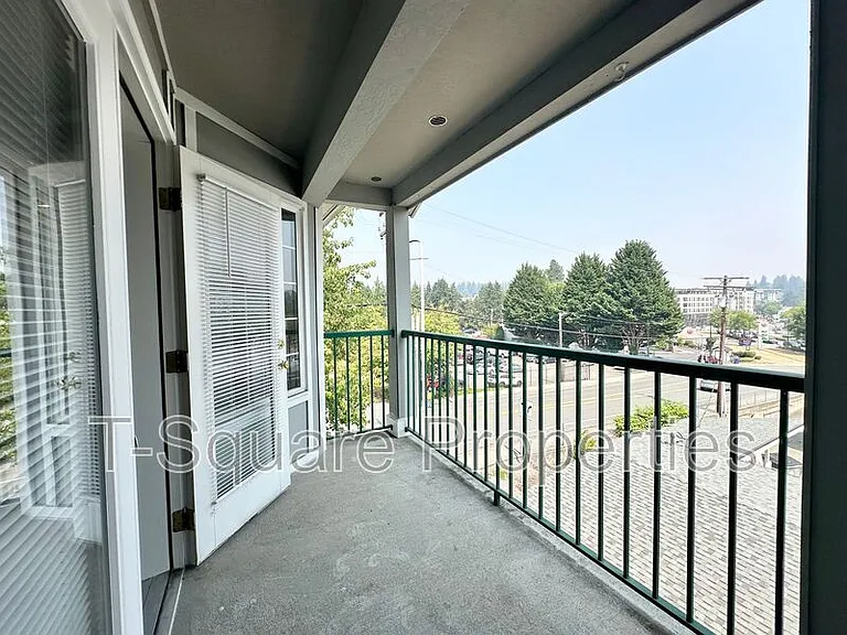 9525 NE 180th St #306 — Photo 13