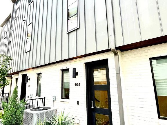 3rd image of 5122 Capitol Ave Unit 104