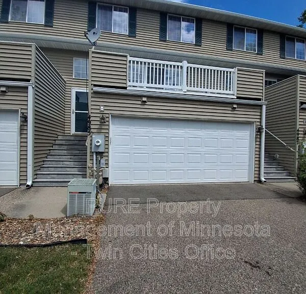 4985 Grenwich Ave N — Photo 1