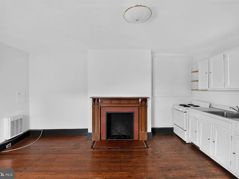1816 Pine St #3R — Photo 4