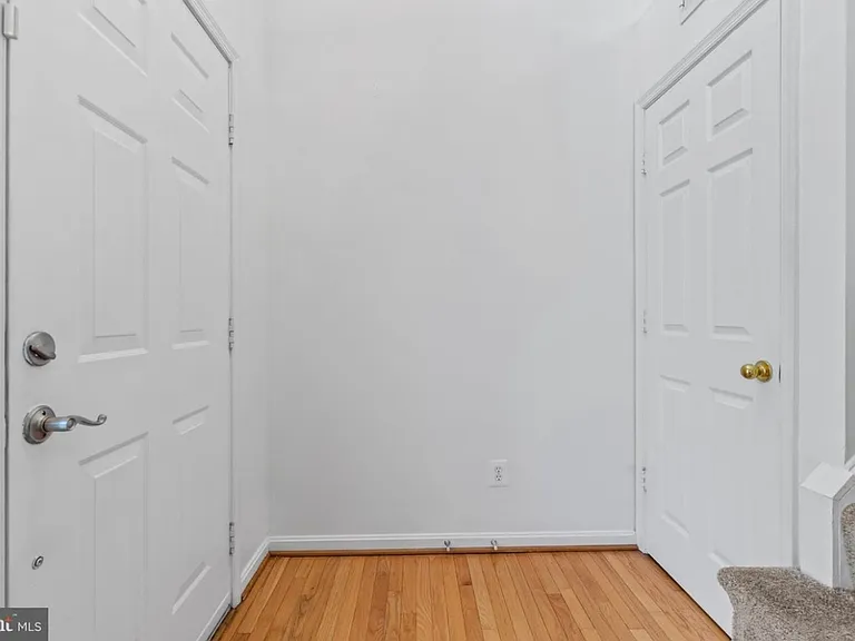 3508 Clay Creek Ct — Photo 8