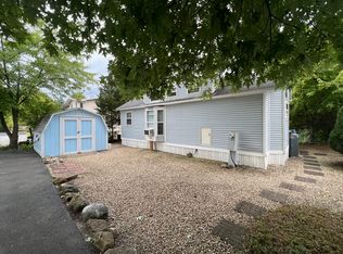 211 Fossil Cove Ln, Wilmington, IL