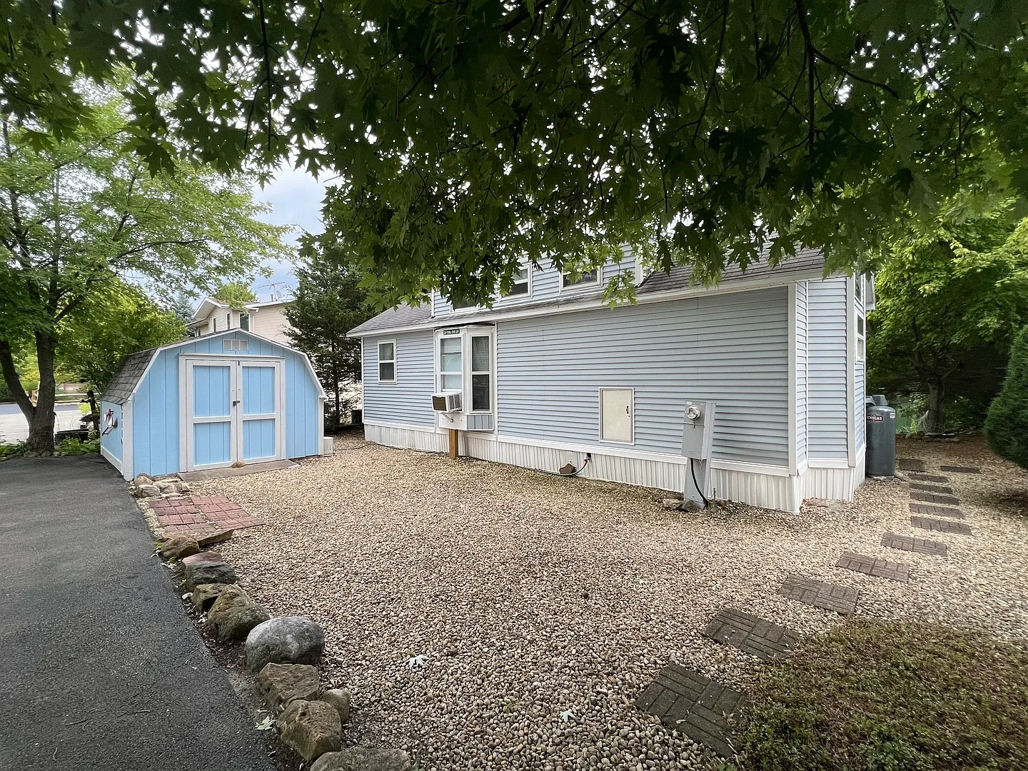 211 Fossil Cove Ln photo 1