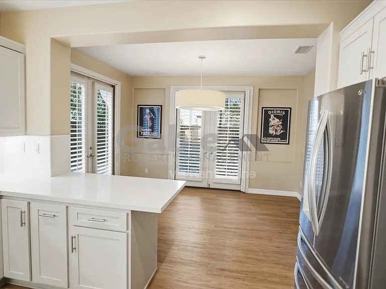 26925 Carmelita Dr — Photo 9