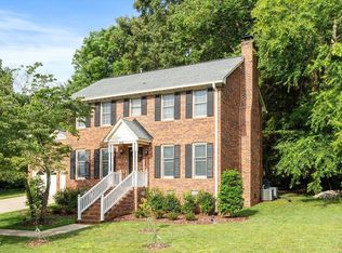 422 Wildwood Ln, Graham, NC 27253