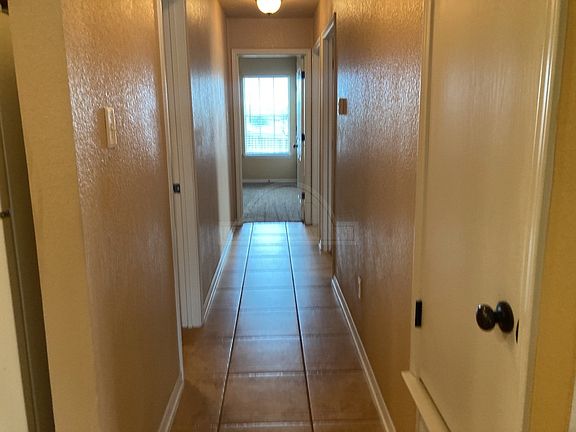5th image of 4703 Autumn Valley Dr #B