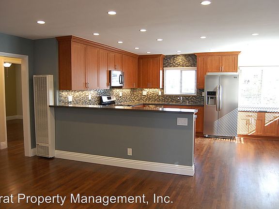 2nd image of 3680 Park Blvd APT 7