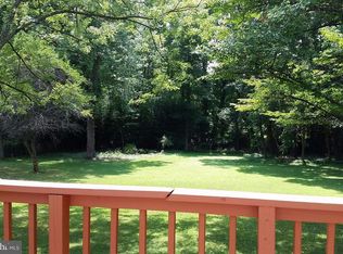 8521 Crestview Dr, Fairfax, VA 22031