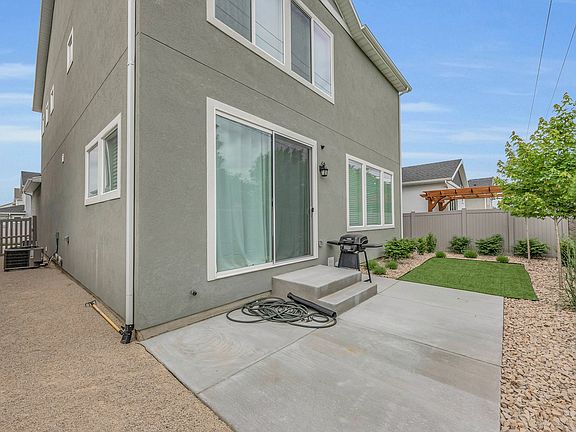 3rd image of 4644 W Tulip Ln