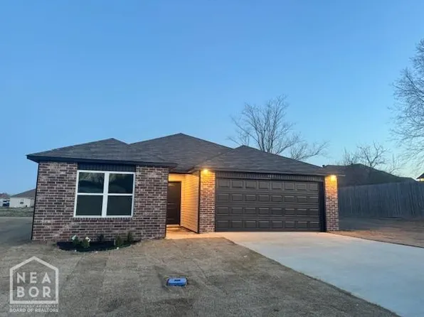 4801 Prospector Dr, Jonesboro, AR 72405