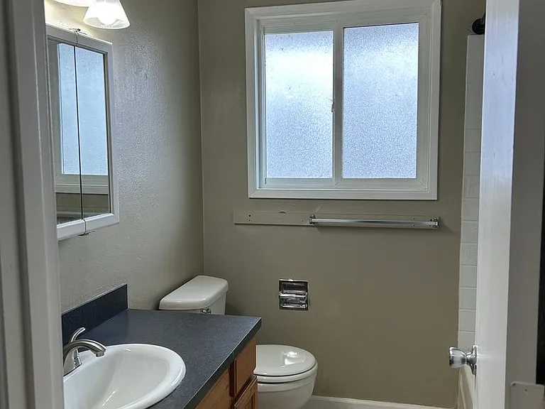 730 5th Ave SE #2 — Photo 11