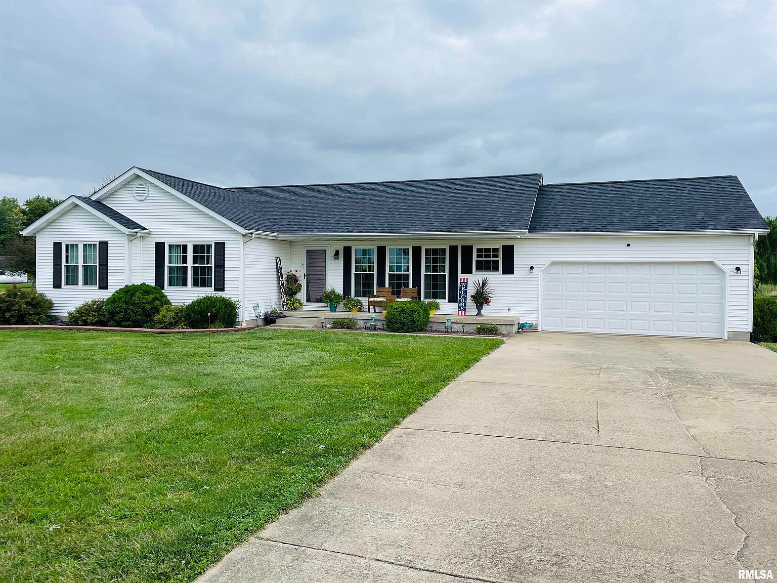 4460 County Farm Rd, Salem, IL 62881 Zillow