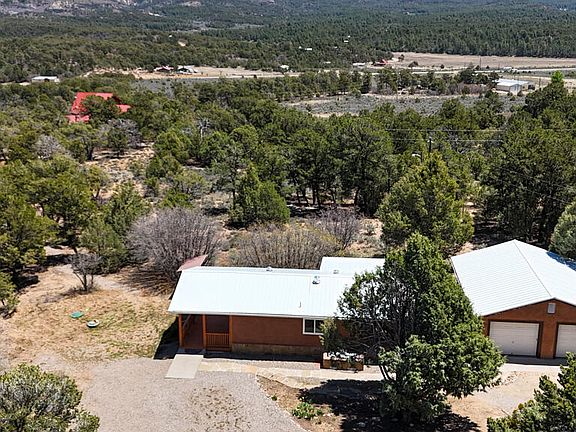 4th image of 61 Rincon Rd