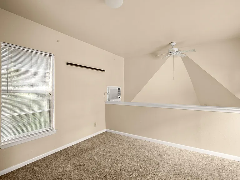 3302 Hemlock Ave #B — Photo 8
