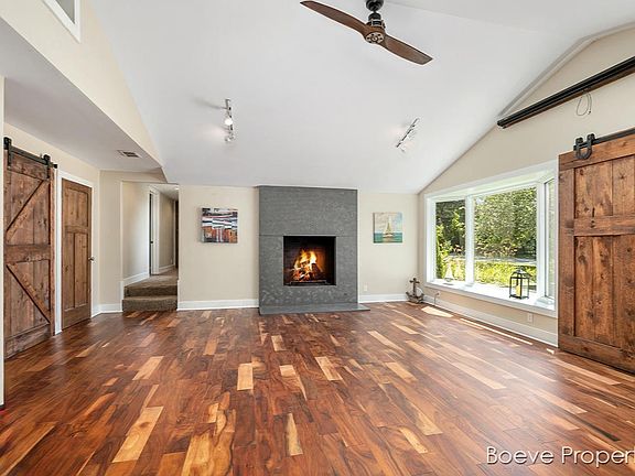 3rd image of 1369 Stanwood St NW