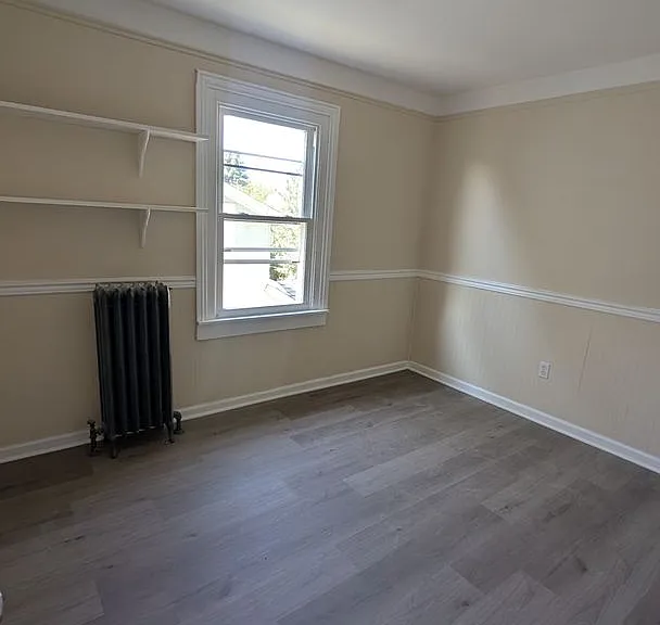 441 Linden St — Photo 9
