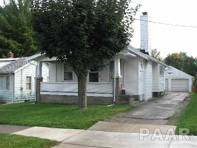 1202 W Hanssler Pl photo 1