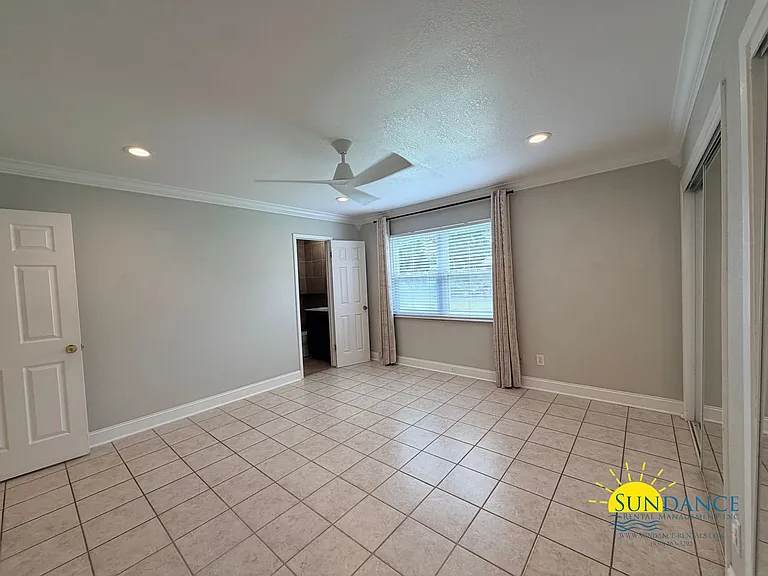 48 Poulton Dr — Photo 13