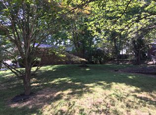 41 W Beacon Hill Rd, Fairview Heights, IL 62208