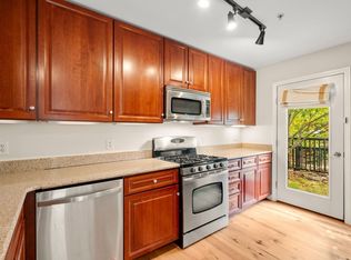 310-324 Rindge Ave #18-102, Cambridge, MA 02140