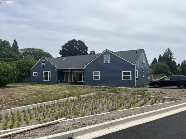 1022 Horn Ln, Eugene, OR 97404