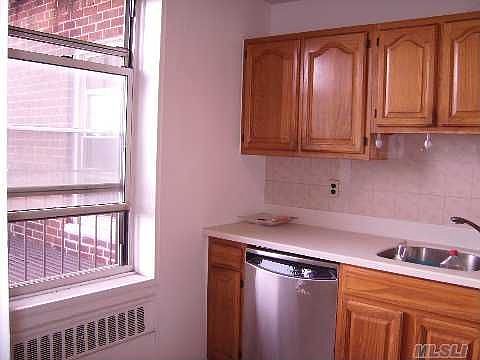 3rd image of 6011 Broadway APT 5U