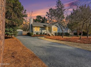105 Sawmill Road E, Pinehurst, NC 28374