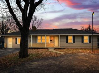 8421 Spring Valley Rd, Raytown, MO 64138