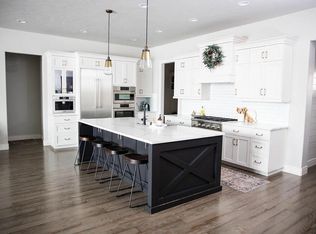 9634 W Twisted Vine Dr, Star, ID 83669