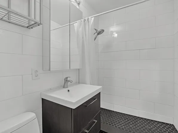 245 East 35th Street image 5 of 5