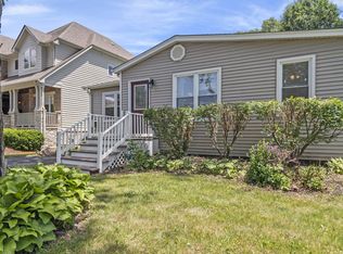 926 N Loomis St, Naperville, IL