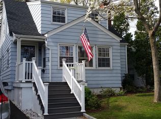 70 Iroquois Rd, Stamford, CT 06902